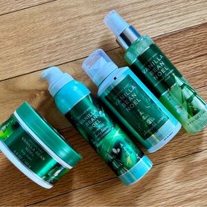 NWT Bath & Body Works Vanilla Bean Noel 4Piece Set
